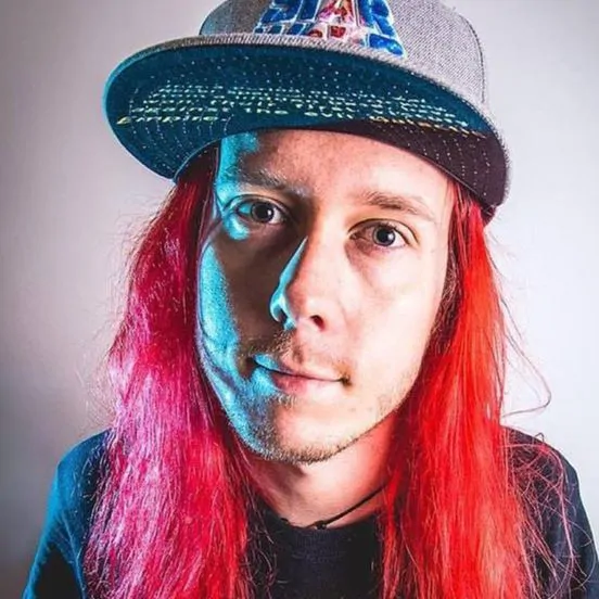 Elliot Vernon Elliot Vernon