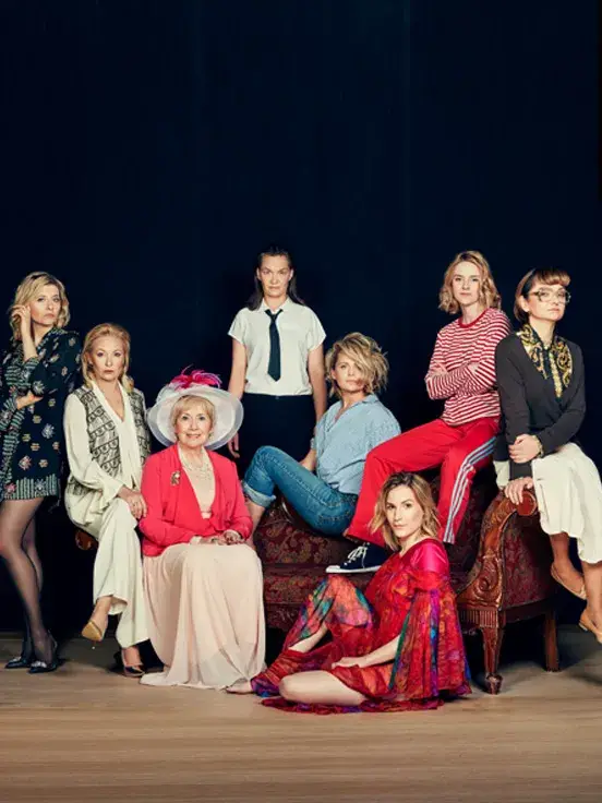 Spektakl "Osiem kobiet " Och-Teatr