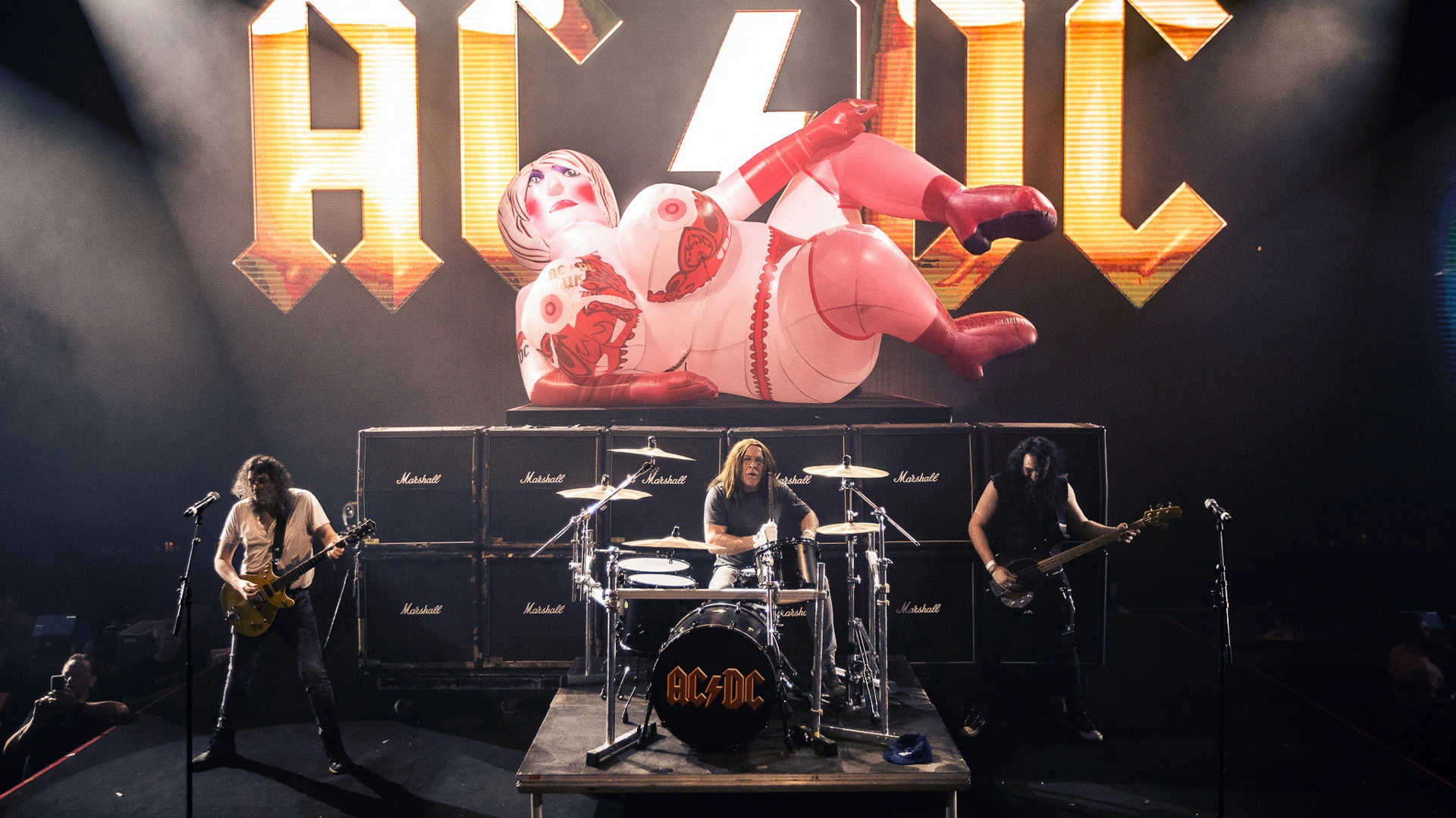AC/DC UK - The official British tribute band - galeria: zdjęcie 6