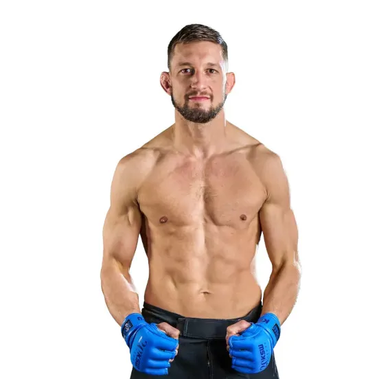 Kenji Bortoluzzi Kenji Bortoluzzi