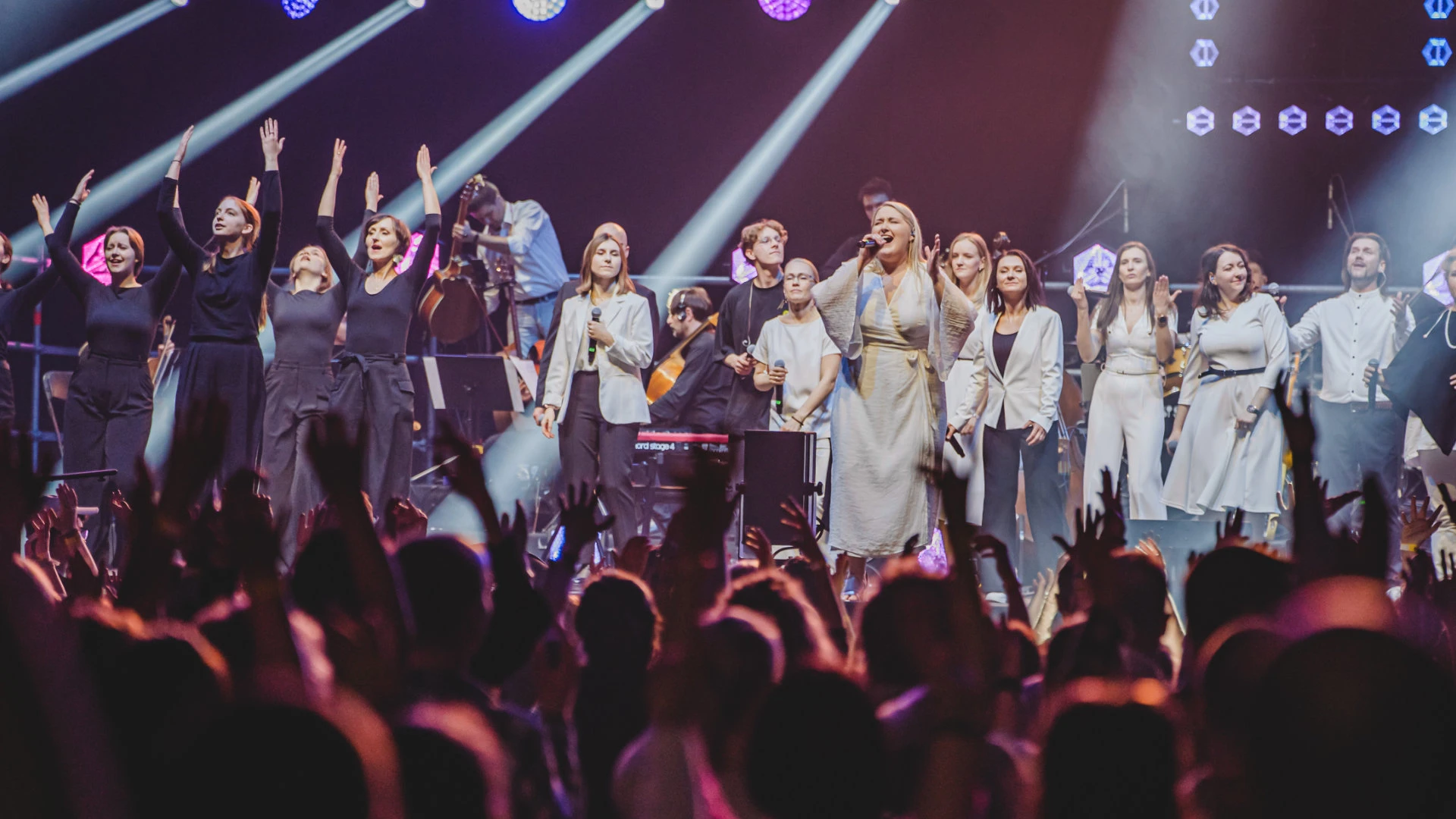 TGD, Mocni w Duchu // On Mocą - koncert uwielbienia - galeria: zdjęcie 5