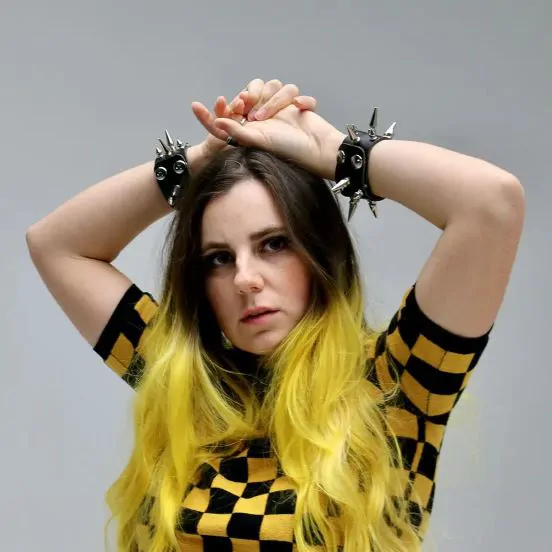 AViVA