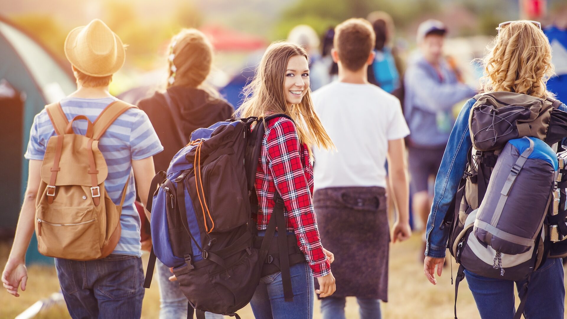 Festiwalowe gadżety. Co warto mieć ze sobą na muzyczną imprezę?