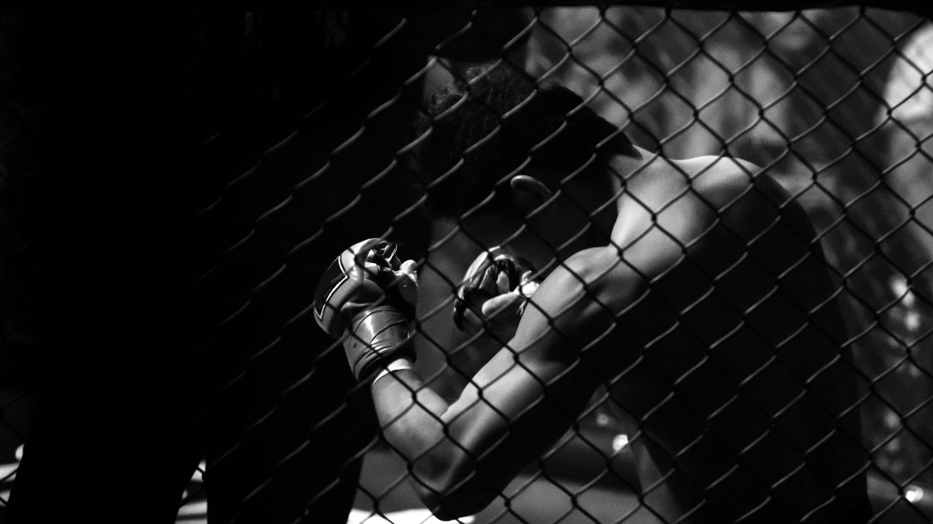 Trening w MMA: Jak przygotować się do walki w klatce?