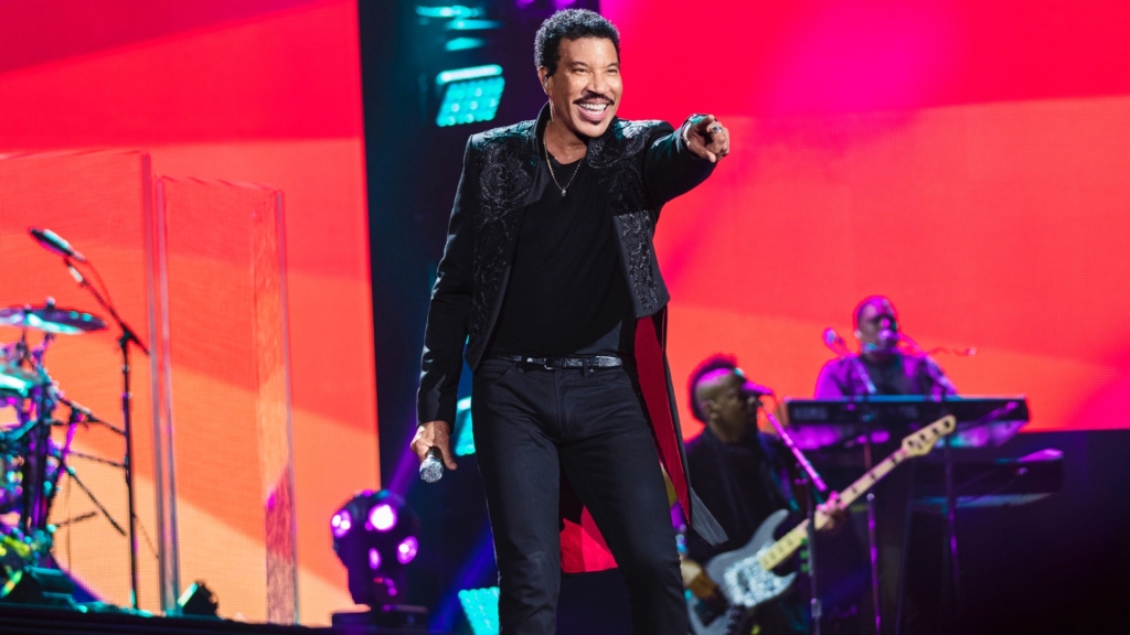“Say Hello To The Hits”! Lionel Richie wystąpi w Polsce