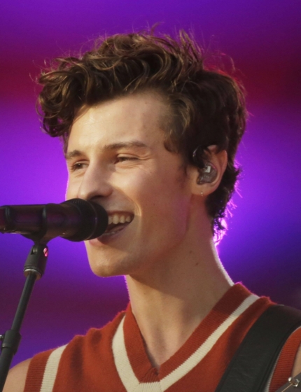 Czy da się udawać wielbiciela Shawna Mendesa wśród jego prawdziwych fanów?