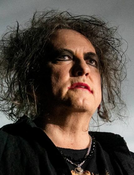 Posłuchaj remiksu utworu “Warsong” The Cure w wykonaniu frontmana Deftones!
