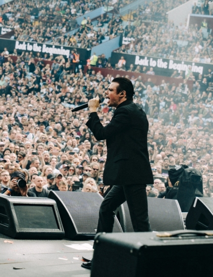 Yungblud i jego wersja “Changes” podbija internet! Utwór dostępny na streamingach