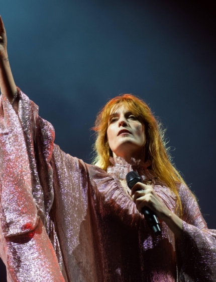 Florence + The Machine udostępnia nowy singiel! O czym będzie “Everybody Scream”? 