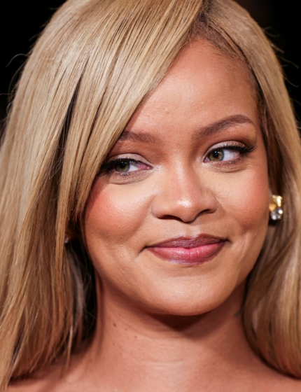 Rihanna powróci na scenę w 2026 roku?