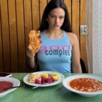 Rosalía z niespodziewaną wizytą w Warszawie! Po co artystka przyjechała do Polski?