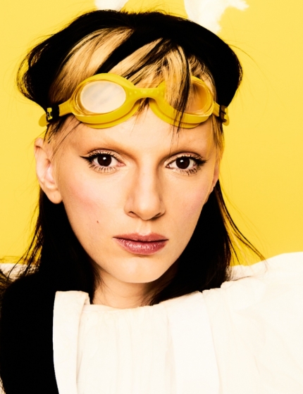 Sarsa: (Nie)zwykła dziewczyna z filmu