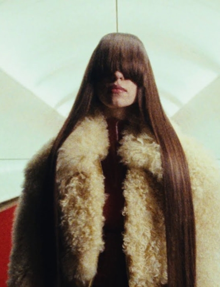 Bambi z pierwszym singlem po odejściu z Baila Ella