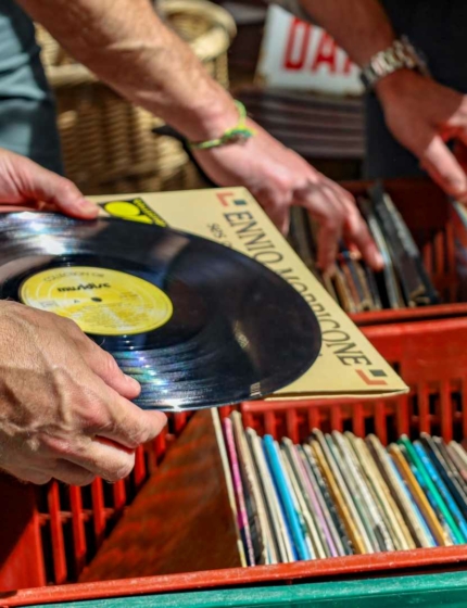 Czy to koniec albumów muzycznych? O wydawaniu w erze streamingów [Podcast Scena Główna]