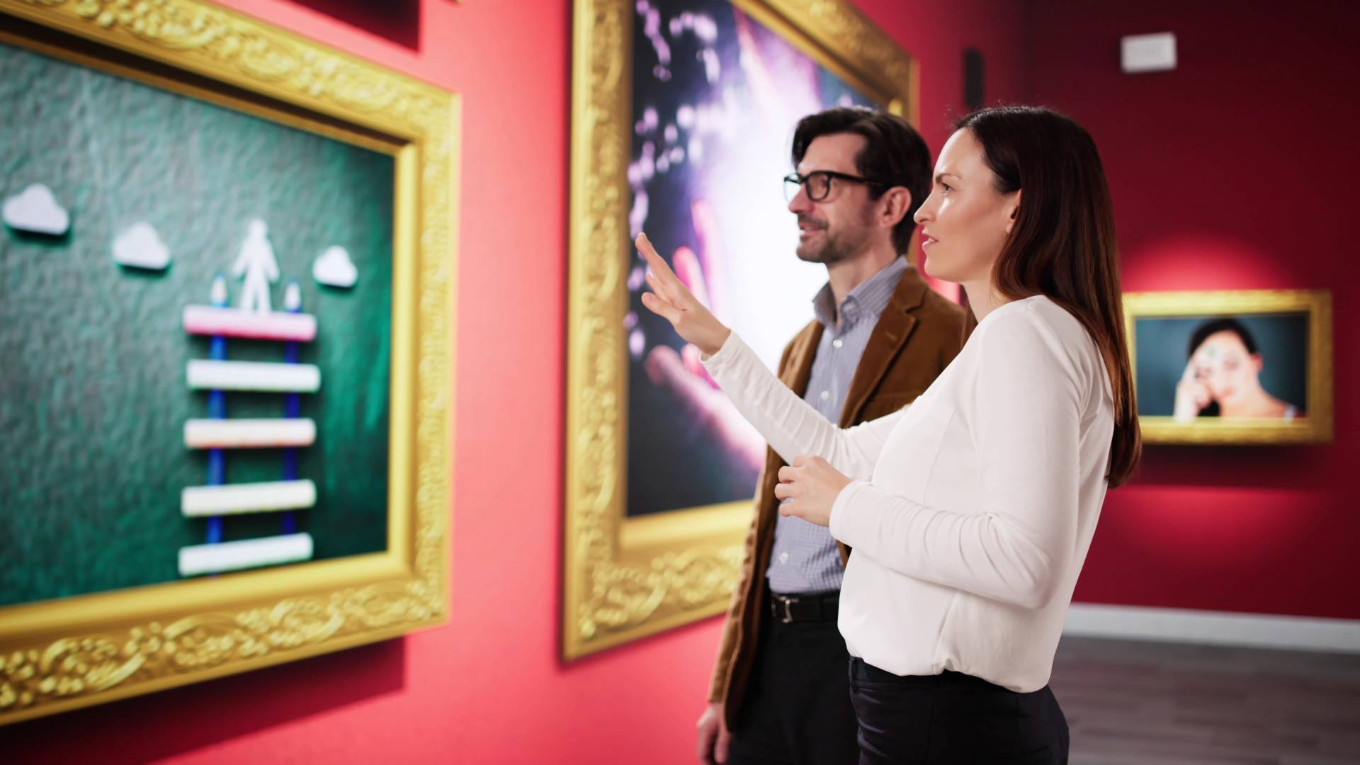 Najbardziej znani kuratorzy sztuki w Polsce i za granicą