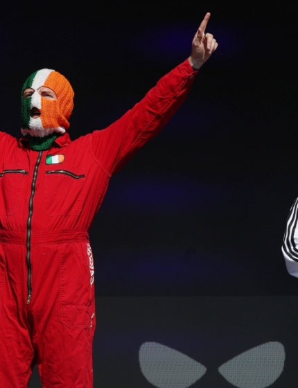 Kneecap zapowiada album “Fenian”. Posłuchaj pierwszego singla!