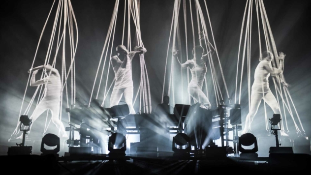 Ponad czasem i modami. Dlaczego “Push the Button” The Chemical Brothers wciąż brzmi tak świeżo?
