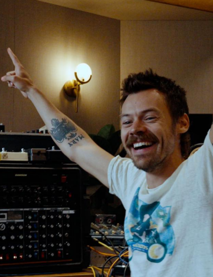 Odsłuchaj “Kiss All the Time. Disco, Occasionally” przed premierą! Co przygotował Harry Styles?