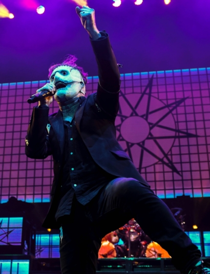 Fani Slipknota długo czekali na ten album. “Look Outside The Window” w końcu zostanie wydany