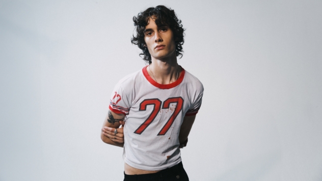 sombr publikuje nowy utwór. Musisz go usłyszeć przed koncertem w Polsce!&nbsp;