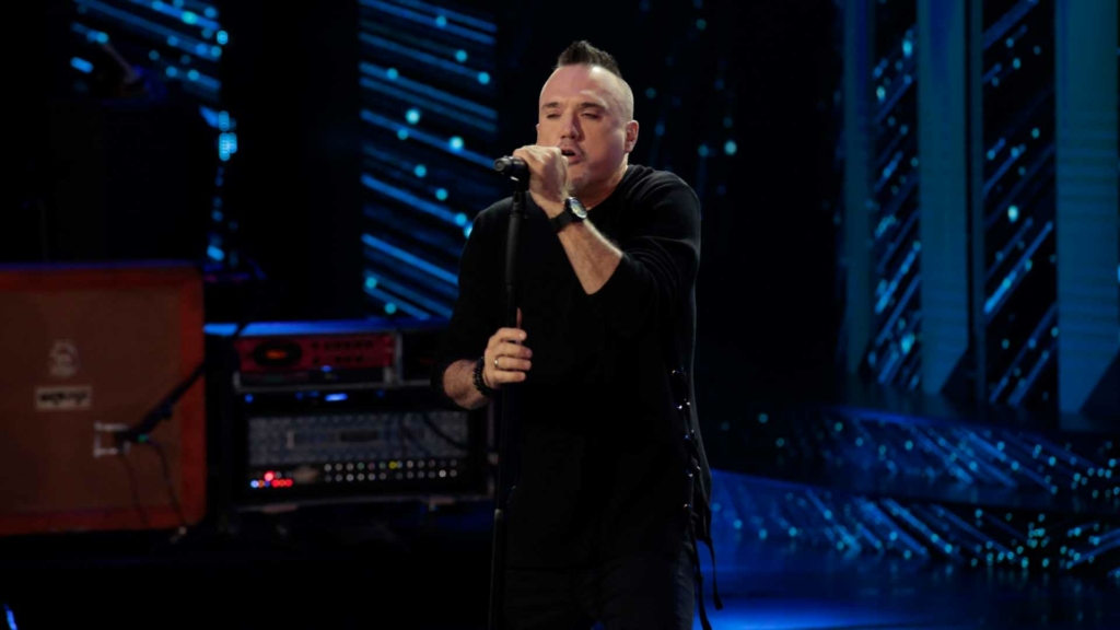 50 lat i “Wciąż ma moc”. Jaki jest Szymon Wydra poza blaskiem fleszy?