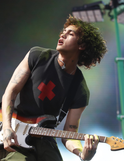 Dominic Fike gwiazdą Orange Warsaw Festival 2026! Poznaj jego twórczość