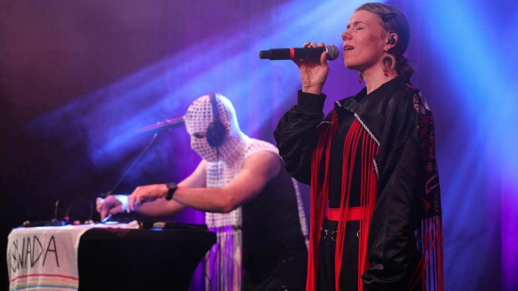 Jesteście gotowi na “podlaski bounce”? Sw@da i Niczos ruszają w trasę!