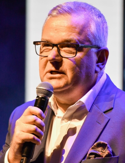 Recepta na wyśmianie pourlopowej chandry? Oto najlepsze kabarety na przełom sierpnia i września!