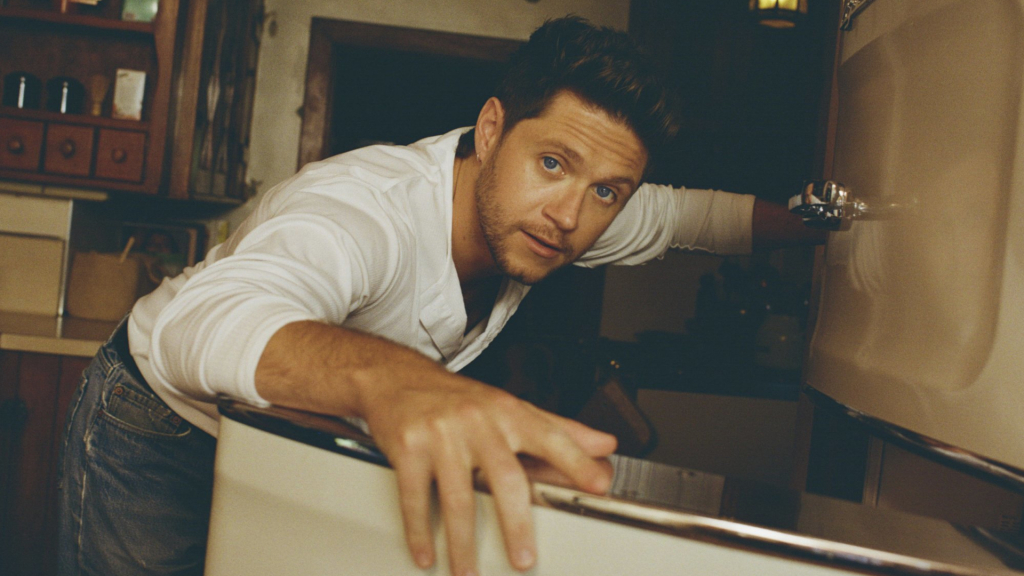 Niall Horan rozpoczął “Dinner Party Live On Tour”. Co zaśpiewa w Polsce?