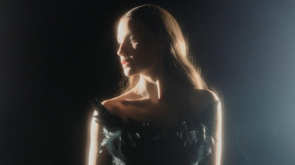 Julia Rocka zapowiada album “SAVOIR-VIVRE” i ogłasza trasę koncertową!